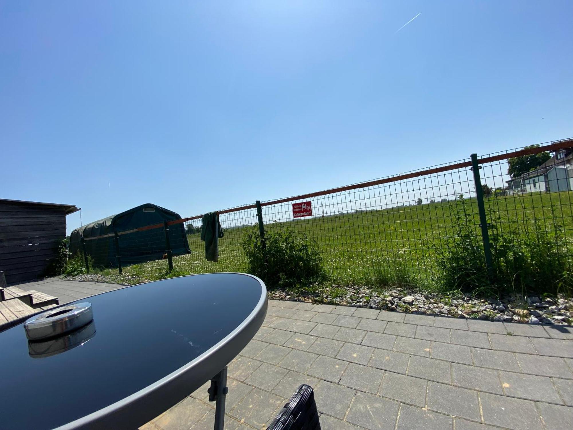 Sunny Hotel